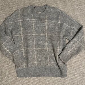 Abercrombie Women’s Gray Plaid Crewneck Sweater